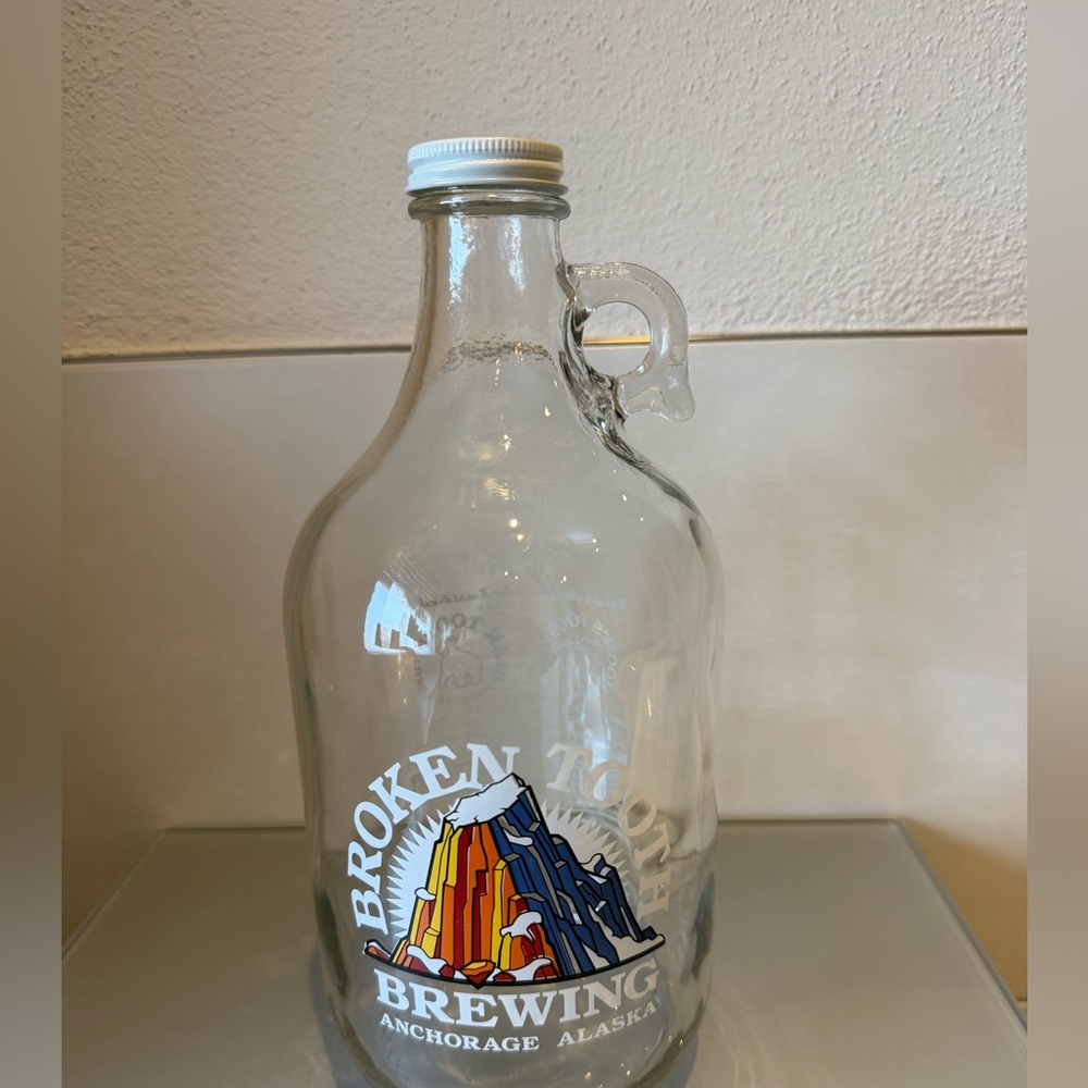 Broken Tooth Brewing Anchorage Alaska Large glass Beer Growler Jug, Awesome logo
